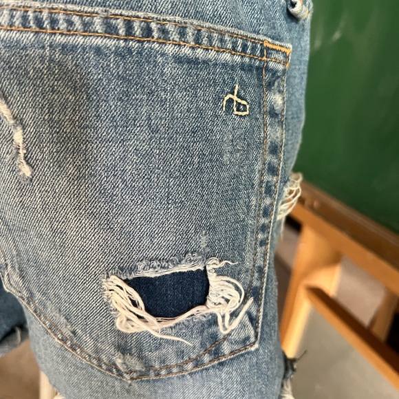 Rag and Bone cut offs. Very distressed. Size 26. - Picture 7 of 11
